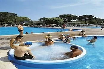 Happy Camp Mobile Homes In Cisano San Vito 4* Μπαρντολίνο