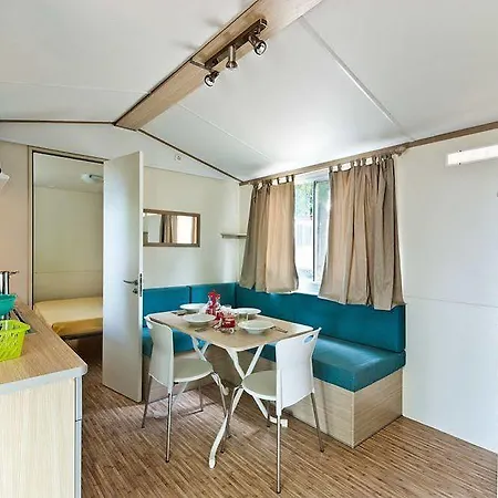 Κάμπινγκ Happy Camp Mobile Homes In Cisano San Vito Μπαρντολίνο
