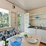 Happy Camp Mobile Homes In Cisano San Vito Camping 4*