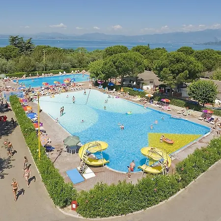 Happy Camp Mobile Homes In Cisano San Vito 4*