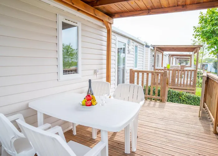 Happy Camp Mobile Homes In Cisano San Vito Campeggio Bardolino