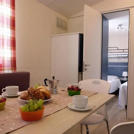 Kemping Happy Camp Mobile Homes In Cisano San Vito