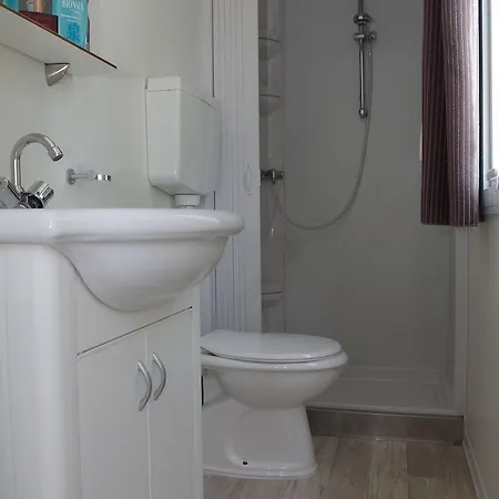 Happy Camp Mobile Homes In Cisano San Vito 4* バルドリーノ