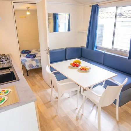Kemping Happy Camp Mobile Homes In Cisano San Vito Bardolino