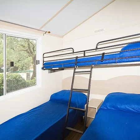 Happy Camp Mobile Homes In Cisano San Vito 4* バルドリーノ