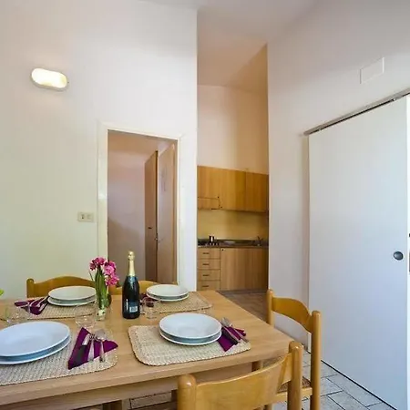 キャンプ場 Happy Camp Mobile Homes In Cisano San Vito 4*