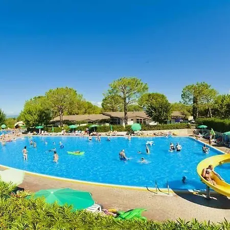 Kemping Happy Camp Mobile Homes In Cisano San Vito Bardolino