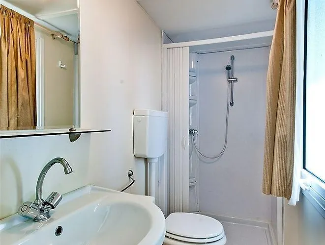 Camping Happy Camp Mobile Homes In Cisano San Vito Bardolino
