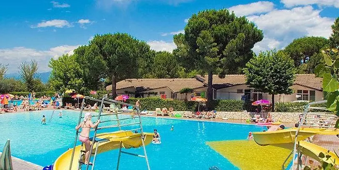 Camping Happy Camp Mobile Homes In Cisano San Vito Bardolino