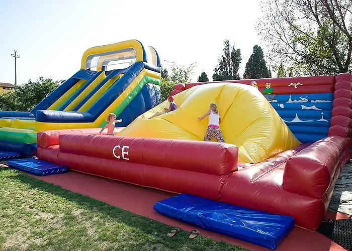 Happy Camp Mobile Homes In Cisano San Vito Camping 4*