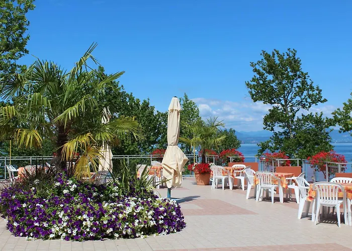 Happy Camp Mobile Homes In Cisano San Vito Camping 4*