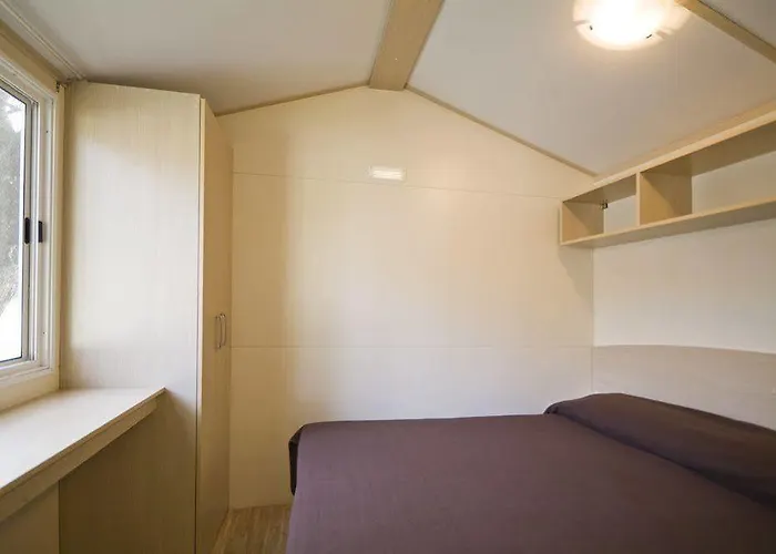 Camping Happy Camp Mobile Homes In Cisano San Vito Bardolino