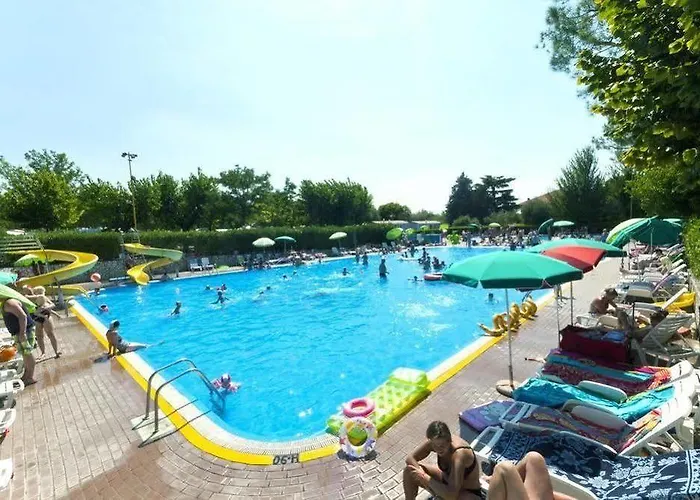 Camping Happy Camp Mobile Homes In Cisano San Vito Bardolino